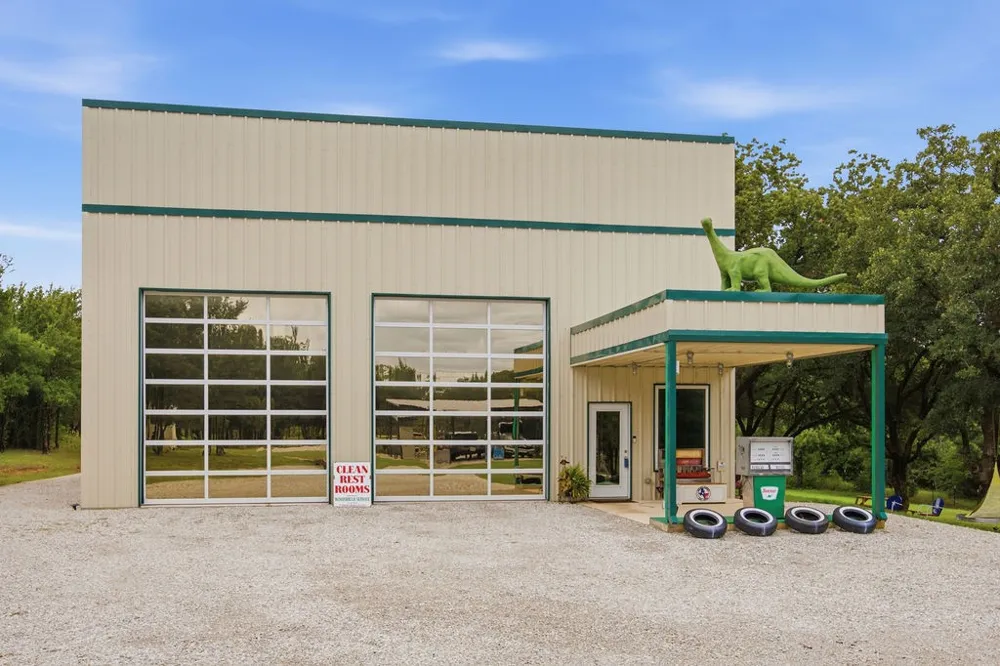 189 County Road 4767 Boyd, TX 76023