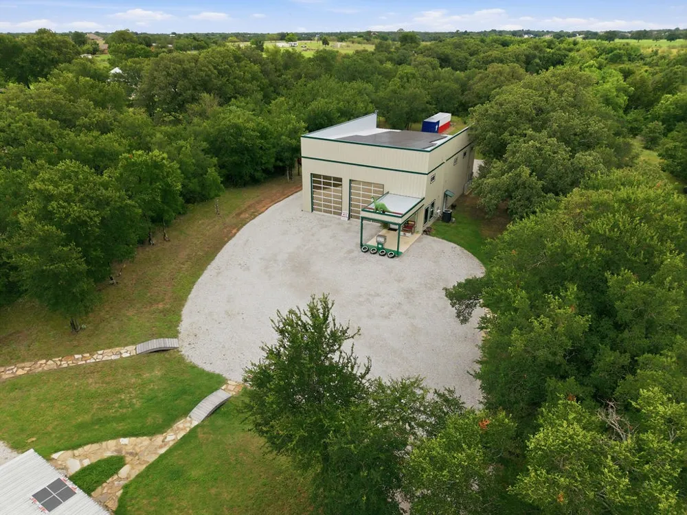 189 County Road 4767 Boyd, TX 76023