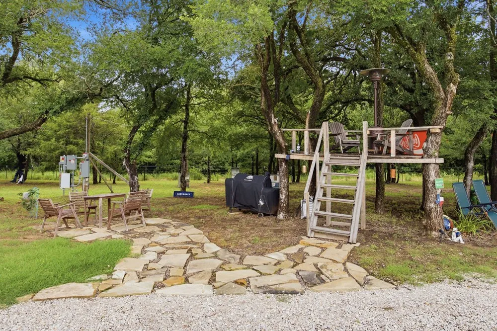 189 County Road 4767 Boyd, TX 76023