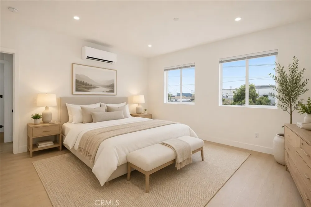 16623 Lake Avenue Paramount, CA 90723