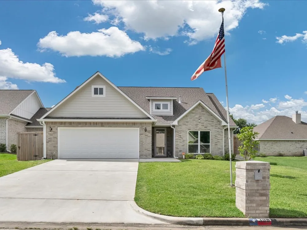 309 Saddle Brook Drive Lufkin, TX 75904