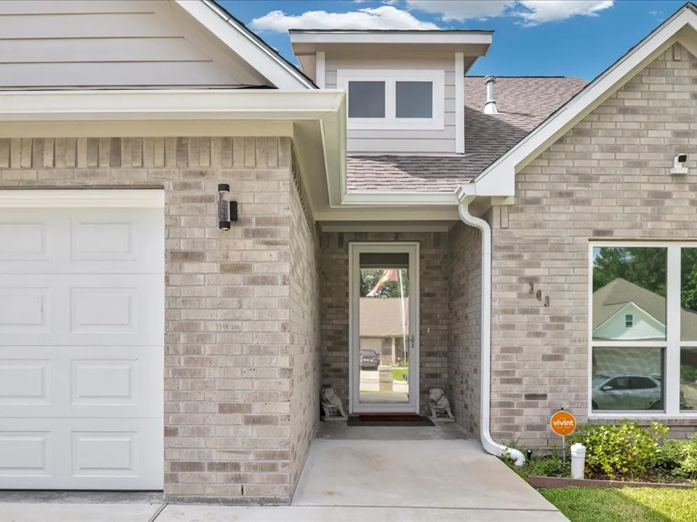 309 Saddle Brook Drive Lufkin, TX 75904