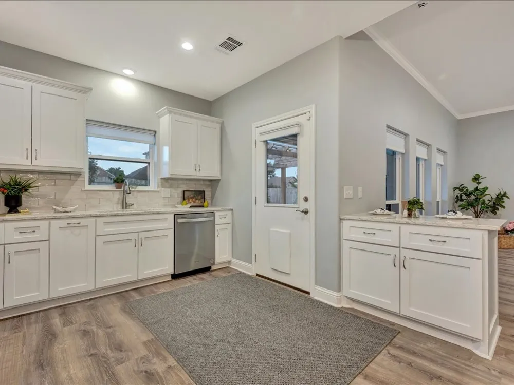 309 Saddle Brook Drive Lufkin, TX 75904