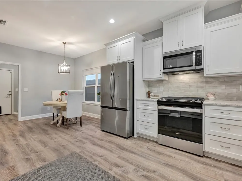 309 Saddle Brook Drive Lufkin, TX 75904