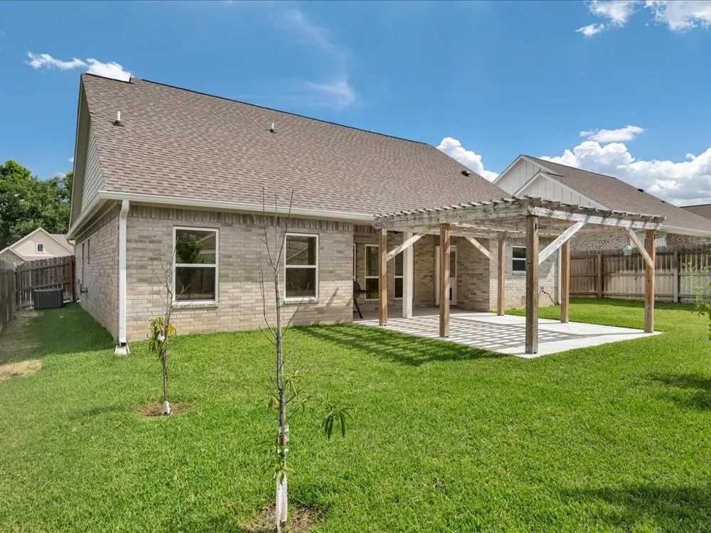 309 Saddle Brook Drive Lufkin, TX 75904
