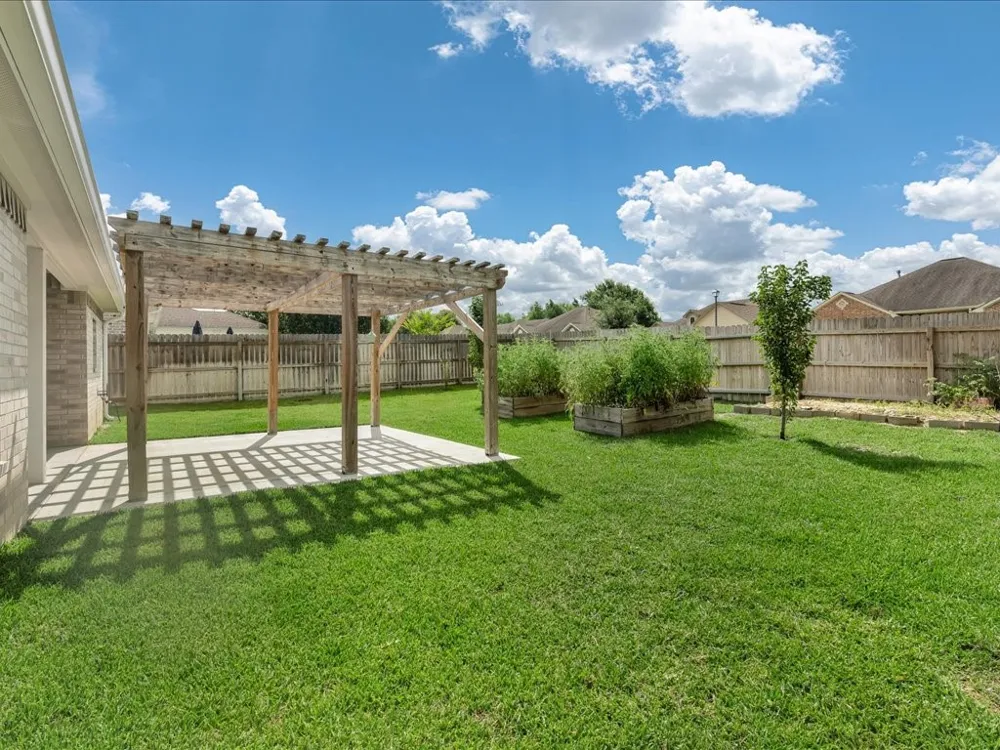 309 Saddle Brook Drive Lufkin, TX 75904