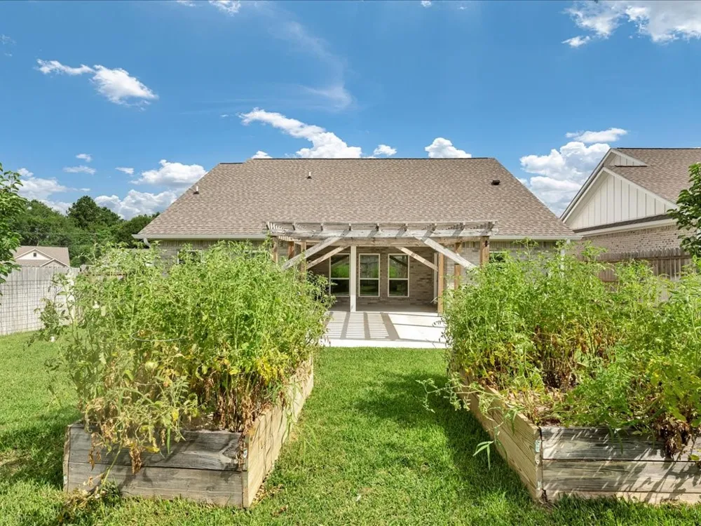 309 Saddle Brook Drive Lufkin, TX 75904
