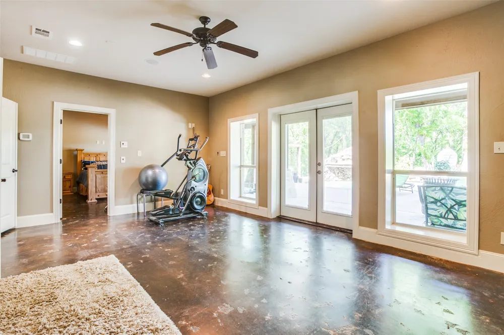 1510 Hawkins Road Whitesboro, TX 76273