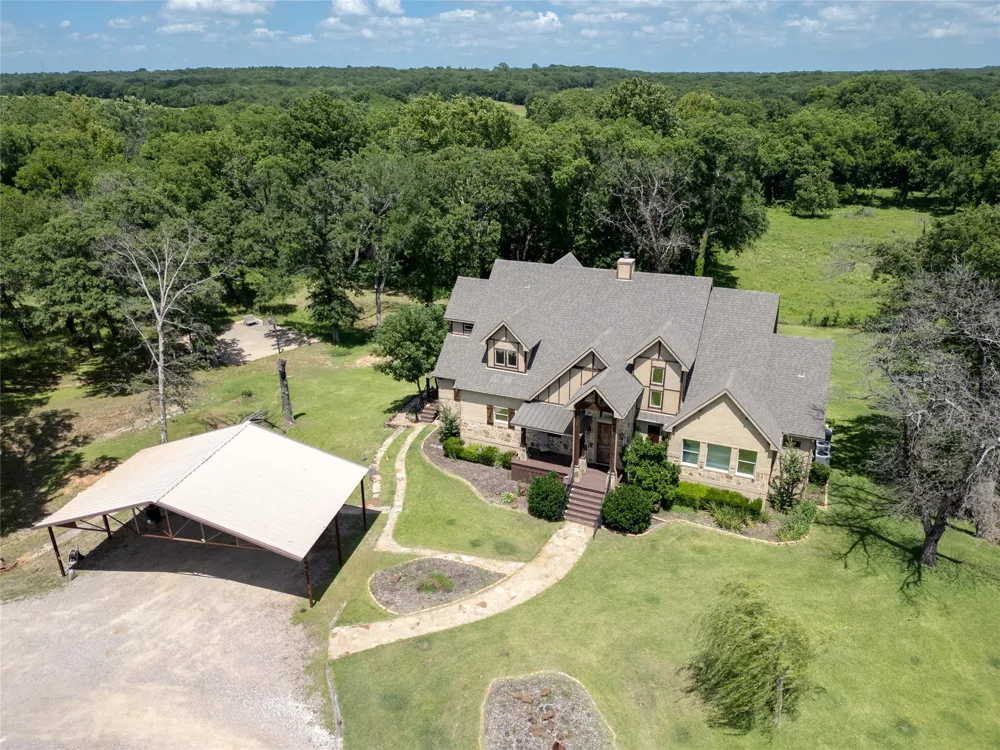 1510 Hawkins Road Whitesboro, TX 76273