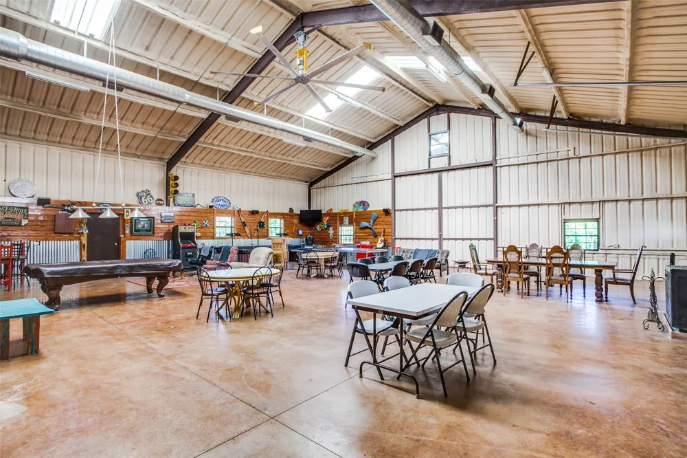 1510 Hawkins Road Whitesboro, TX 76273