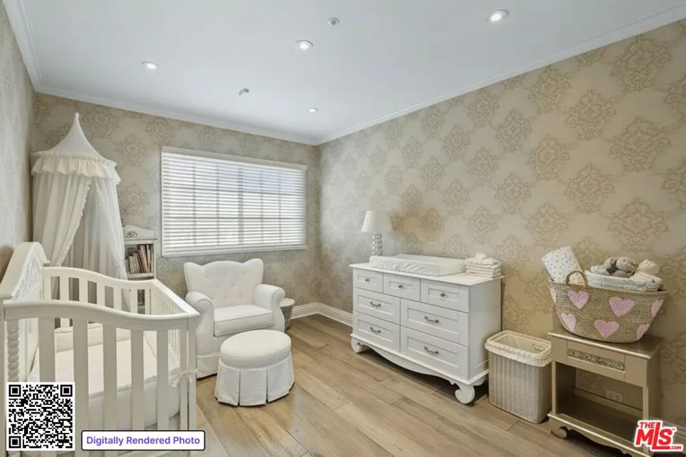 3900 Hilton Head Way Tarzana, CA 91356