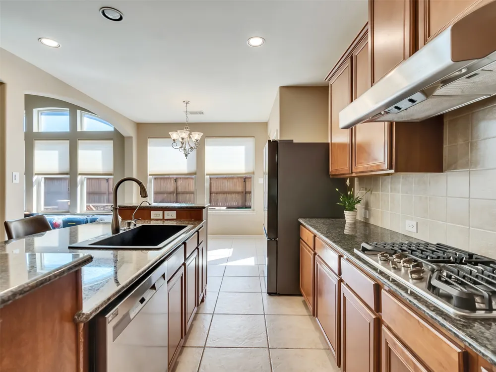 607 Ivory Stone Lane League City, TX 77573
