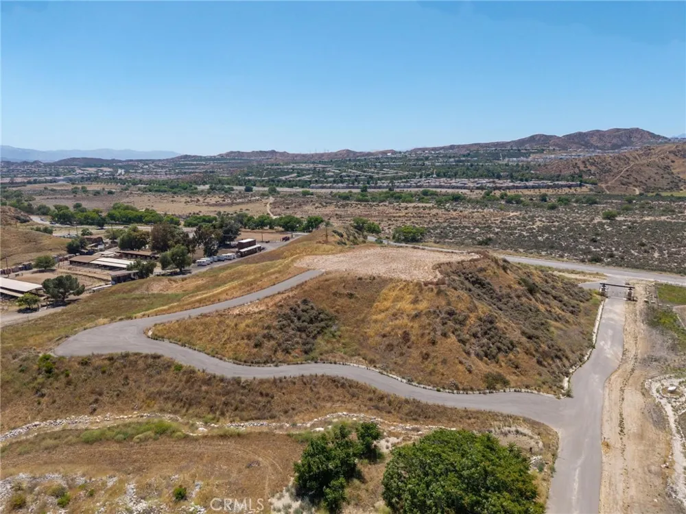 28774 San Francisquito Canyon Road Saugus, CA 91390