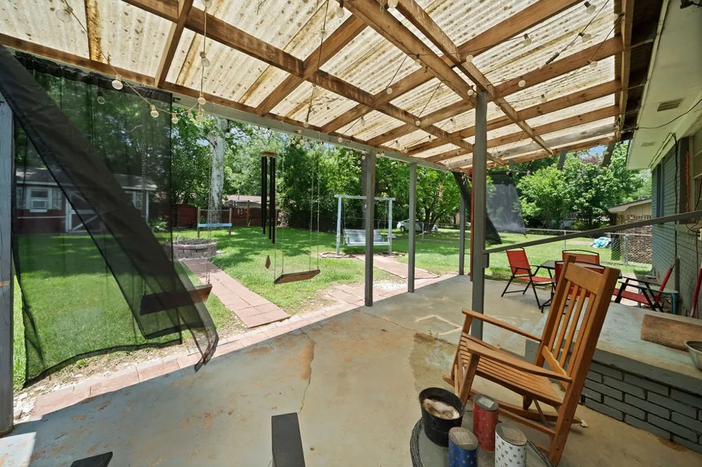 403 Ridgewood Palestine, TX 75803