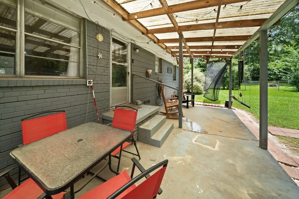 403 Ridgewood Palestine, TX 75803