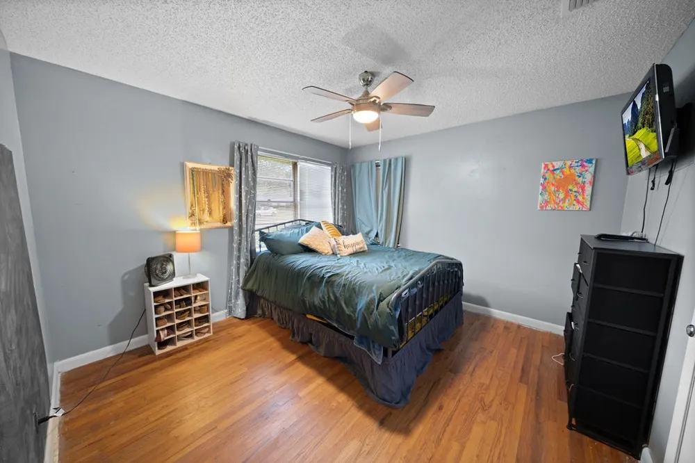403 Ridgewood Palestine, TX 75803