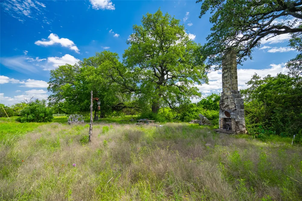 9750 Fm-243 Bertram, TX 78605