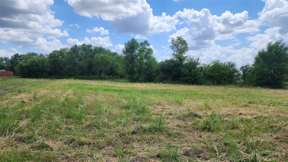 2257 County Road 280 Kaufman, TX 75142