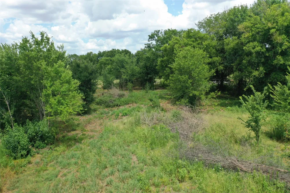 2257 County Road 280 Kaufman, TX 75142