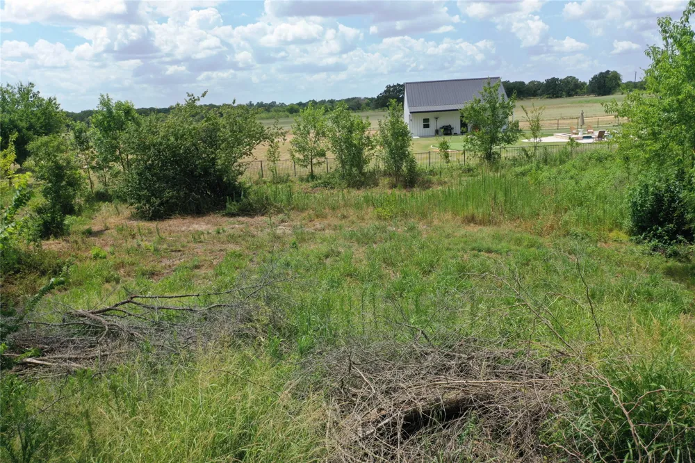2257 County Road 280 Kaufman, TX 75142