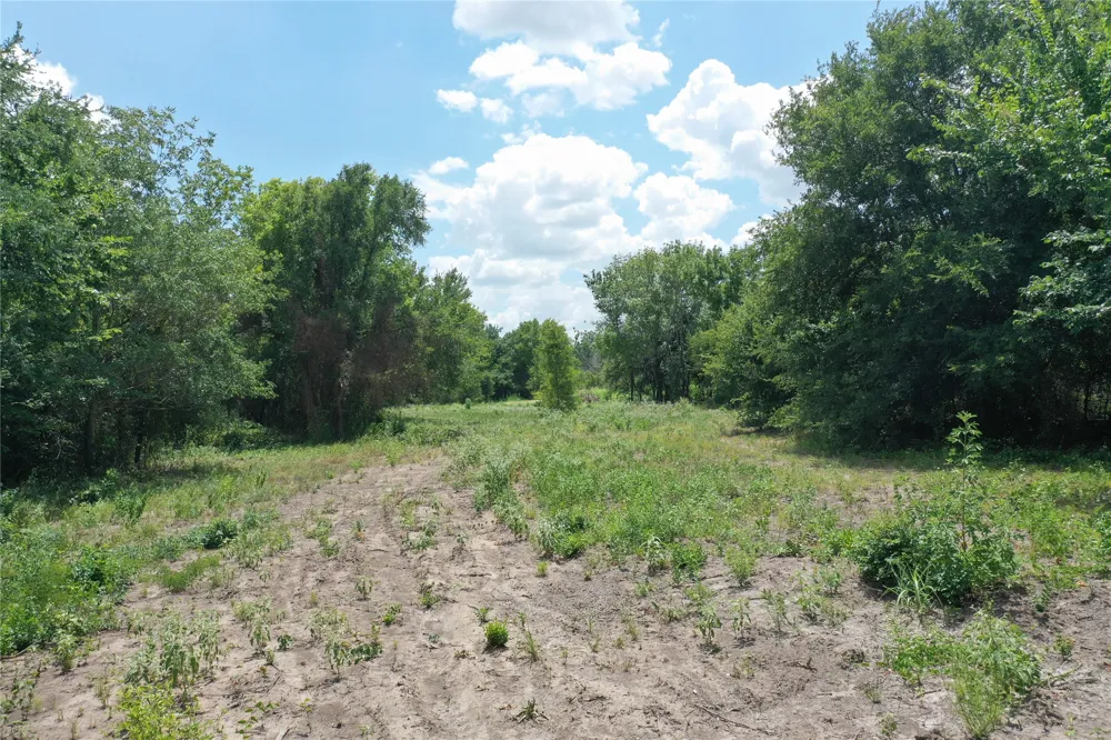 2257 County Road 280 Kaufman, TX 75142