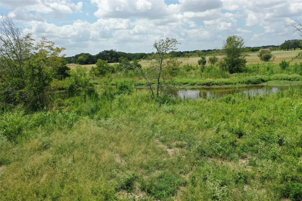 2257 County Road 280 Kaufman, TX 75142