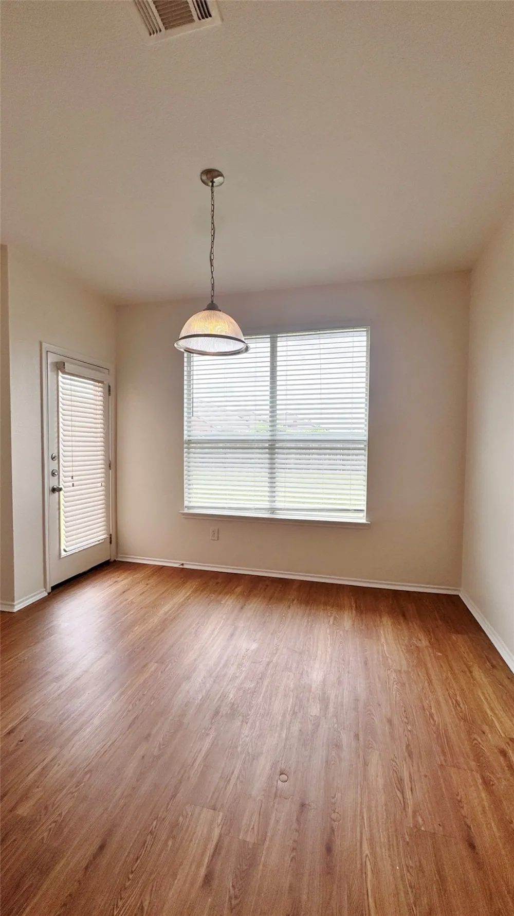2260 Stonebrook Lane Mesquite, TX 75181