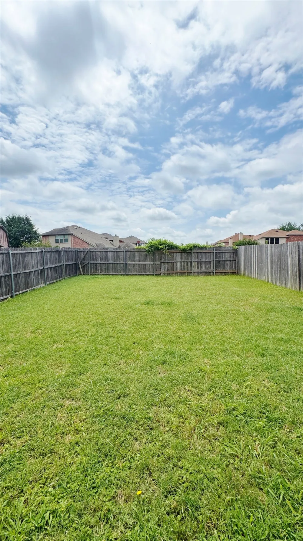 2260 Stonebrook Lane Mesquite, TX 75181