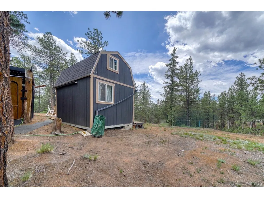 2927 Pathfinder Road Florissant, CO 80816