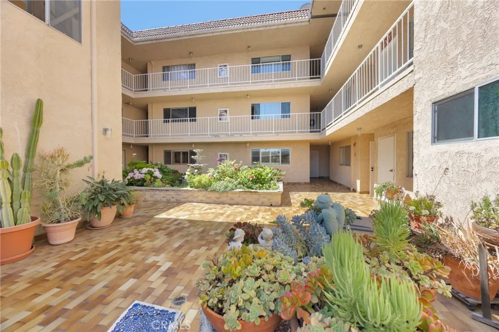 1311 S Grand #10 San Pedro, CA 90731
