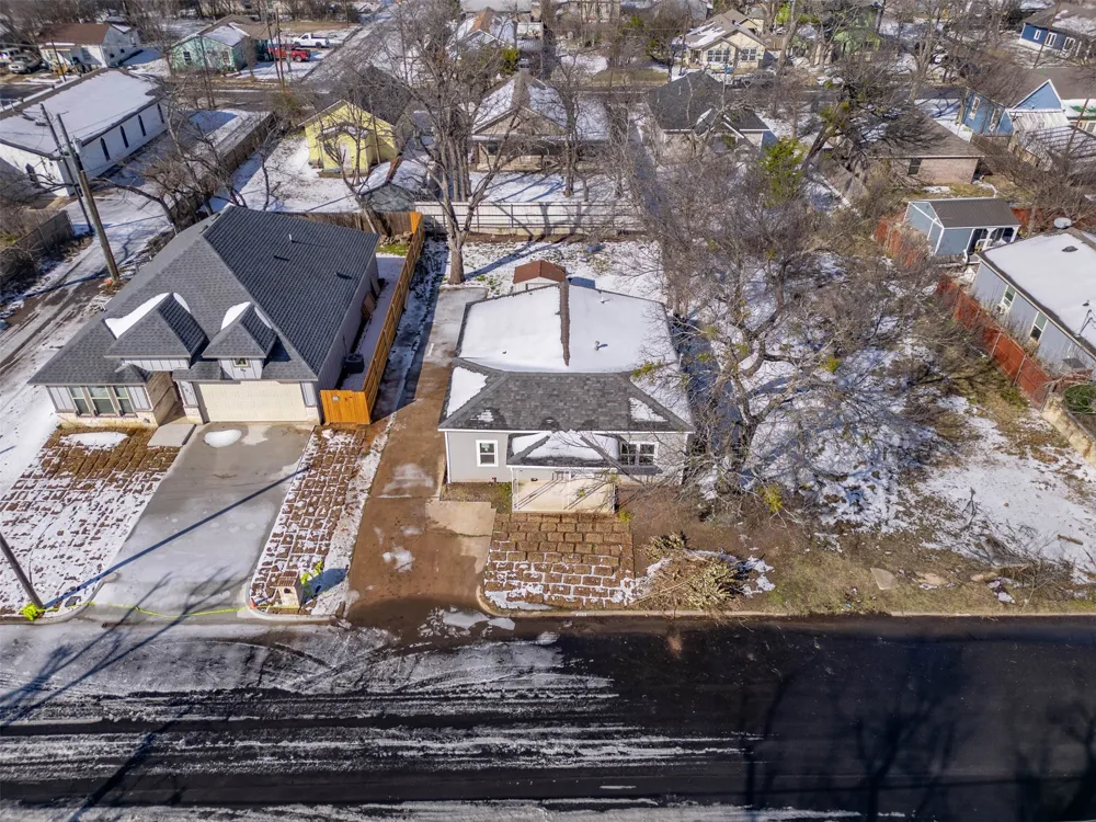 603 E Willingham Street Cleburne, TX 76031