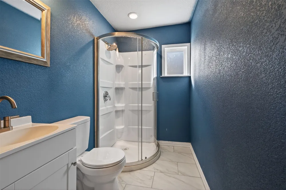 603 E Willingham Street Cleburne, TX 76031