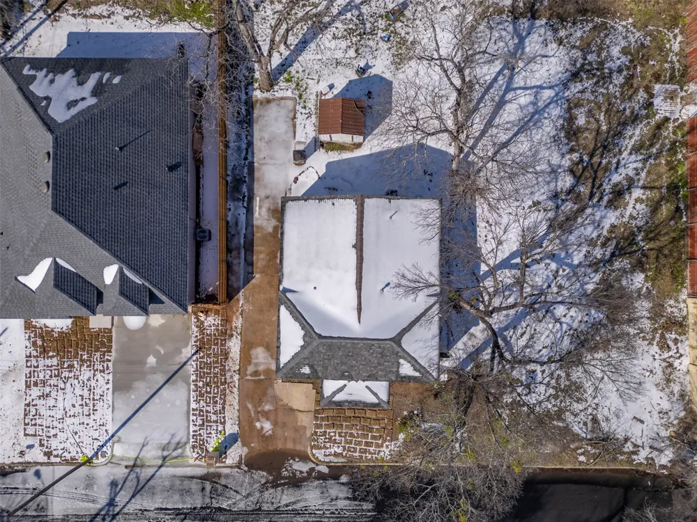 603 E Willingham Street Cleburne, TX 76031