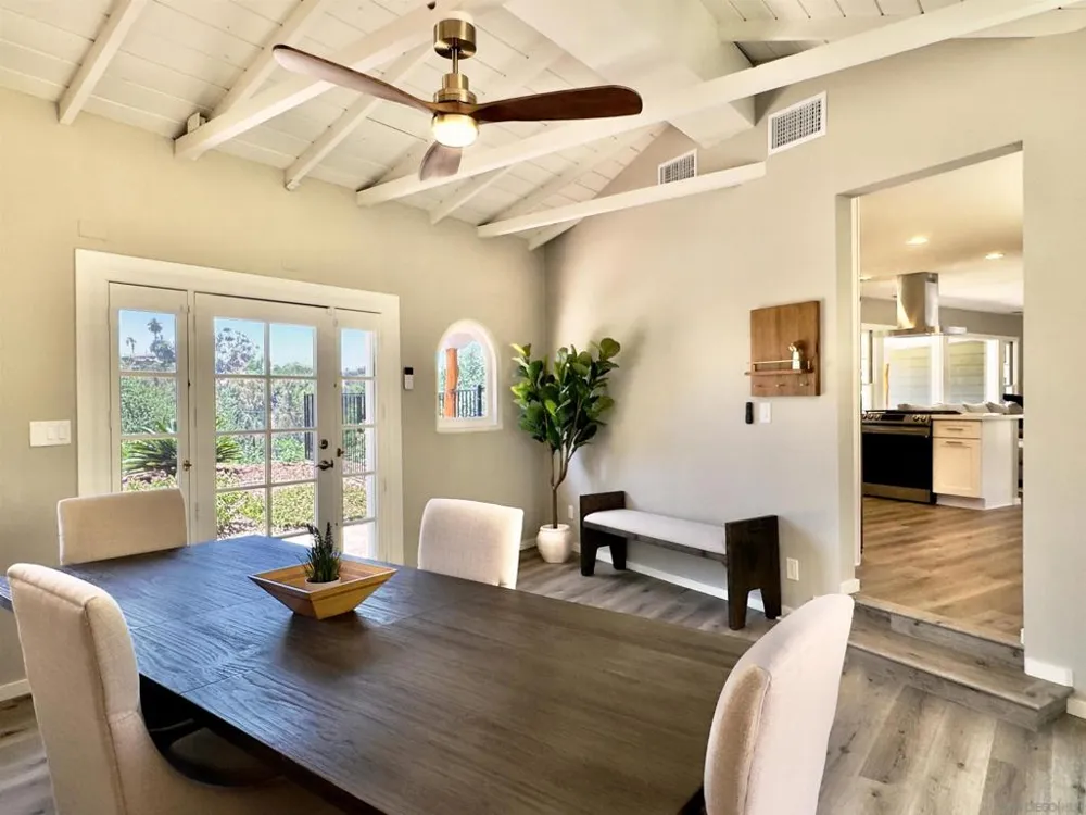 1418 York Dr Vista, CA 92084