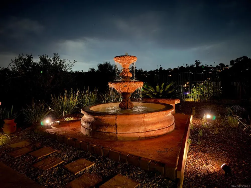 1418 York Dr Vista, CA 92084
