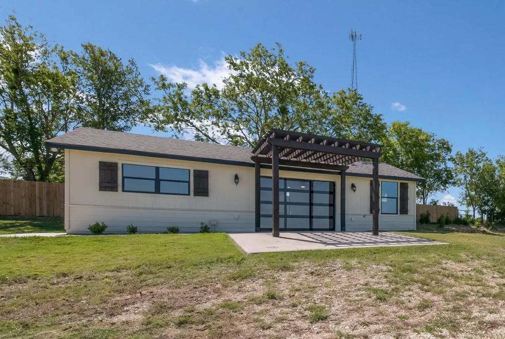 4864 S Hwy 77 Highway Lorena, TX 76655