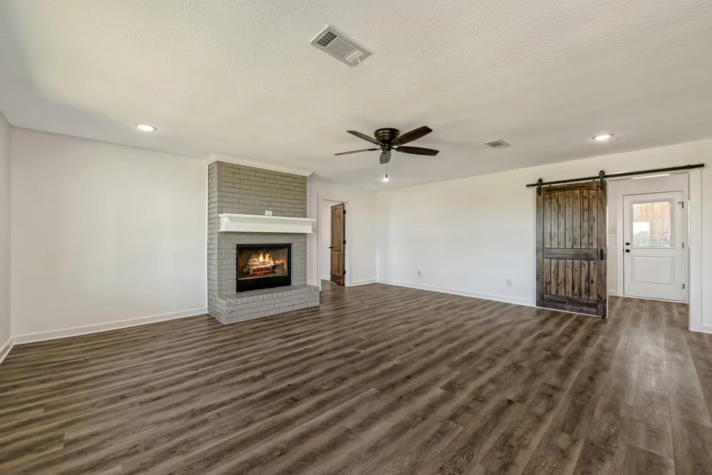 4864 S Hwy 77 Highway Lorena, TX 76655