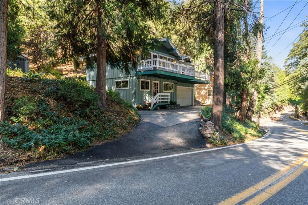 380 S Dart Canyon Crestline, CA 92325
