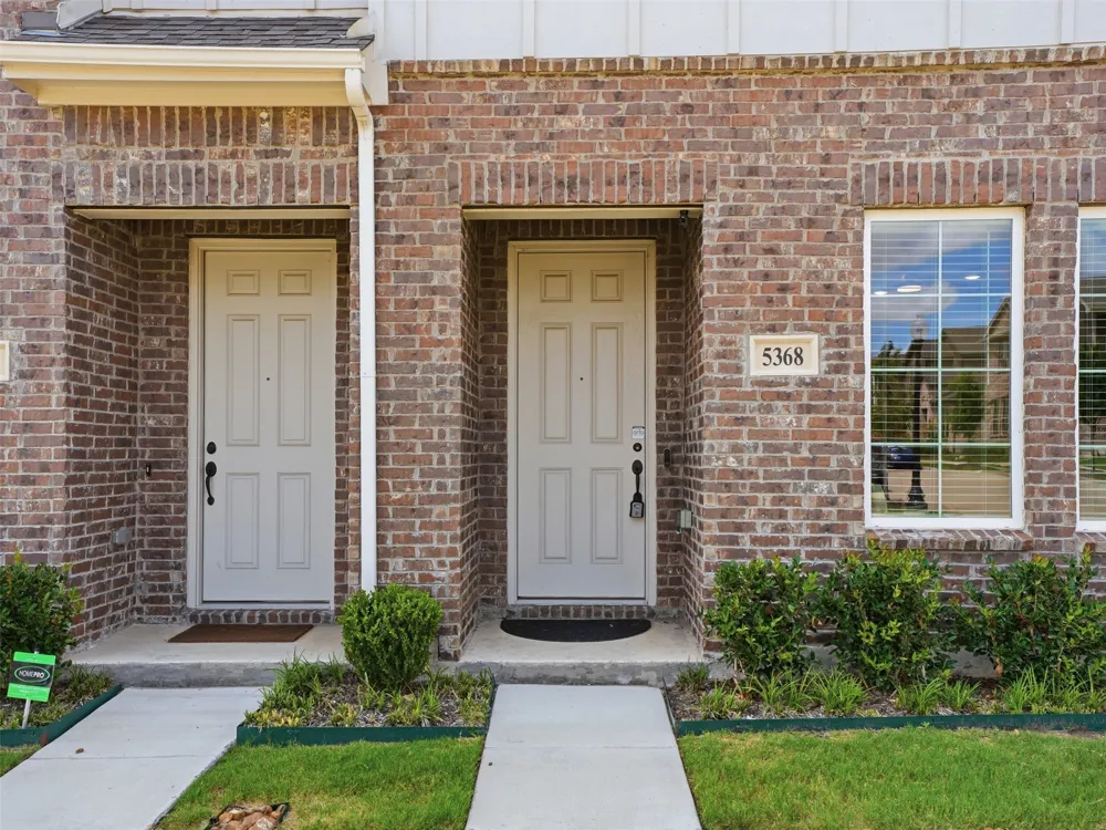5368 Cornerstone Street Haltom City, TX 76117