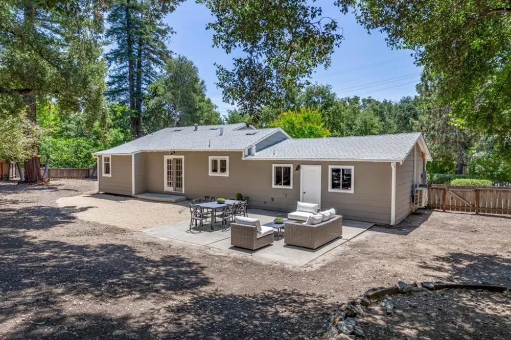 3270 Woodside Road Woodside, CA 94062