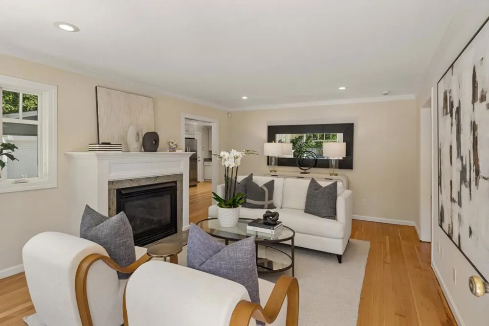 3270 Woodside Road Woodside, CA 94062