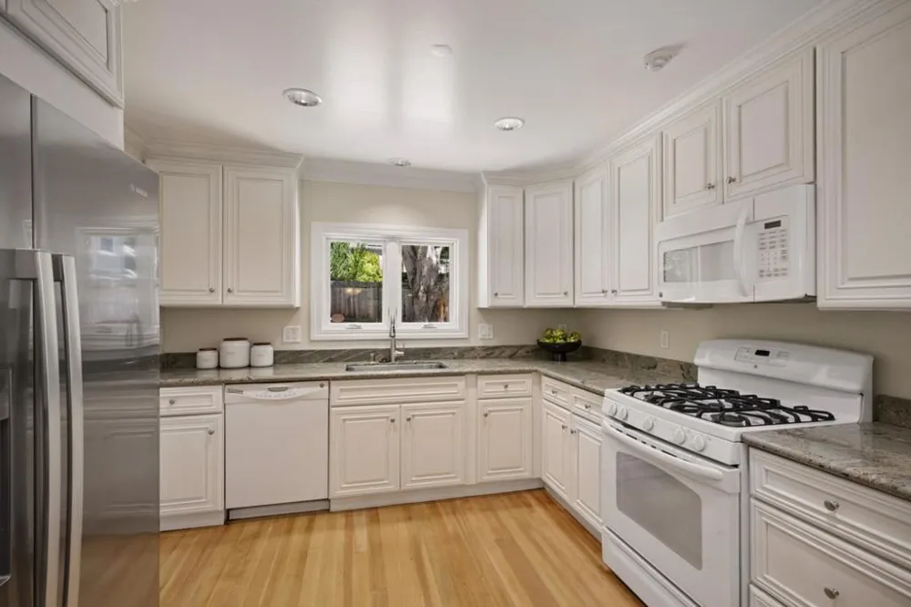 3270 Woodside Road Woodside, CA 94062