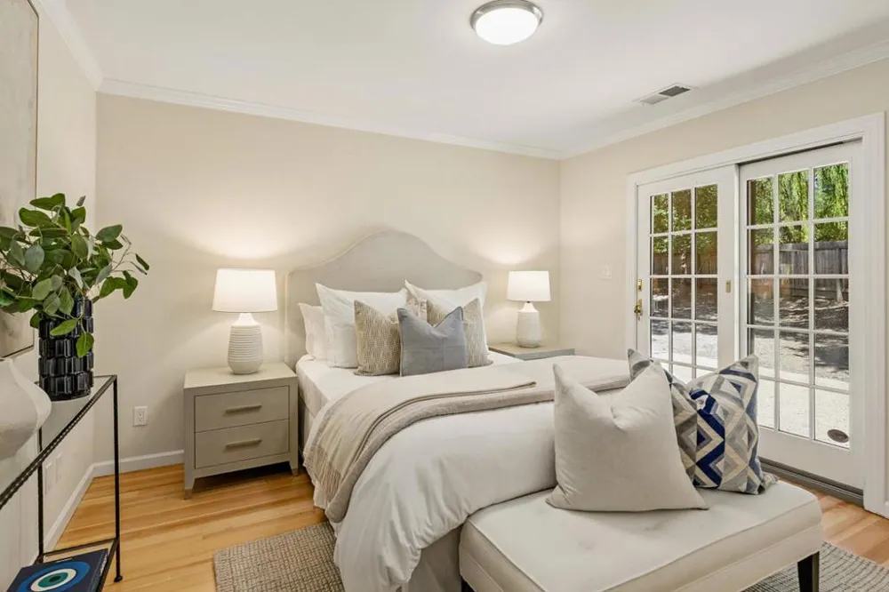 3270 Woodside Road Woodside, CA 94062
