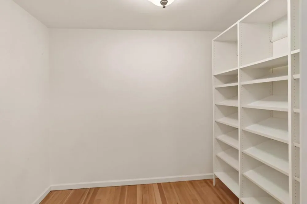 3270 Woodside Road Woodside, CA 94062