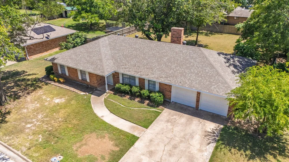 148 Royal Lane Commerce, TX 75428