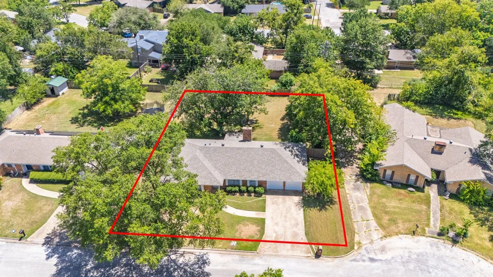148 Royal Lane Commerce, TX 75428