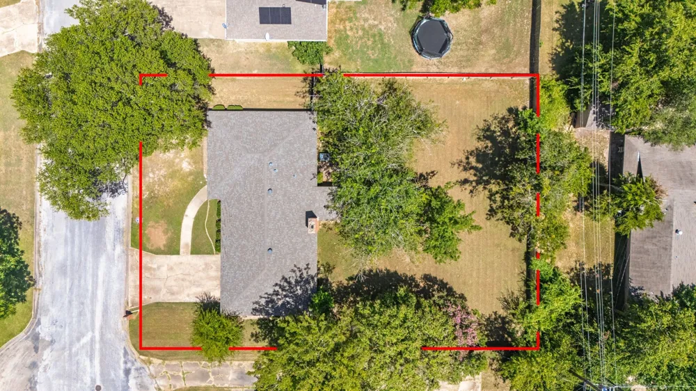 148 Royal Lane Commerce, TX 75428