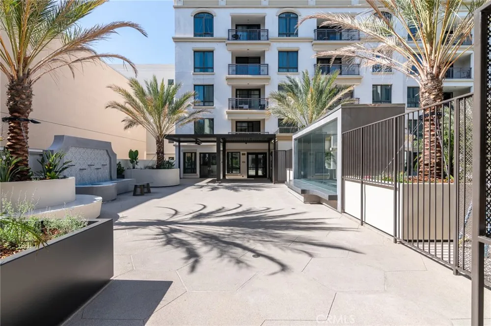268 Caruso Avenue Glendale, CA 91210