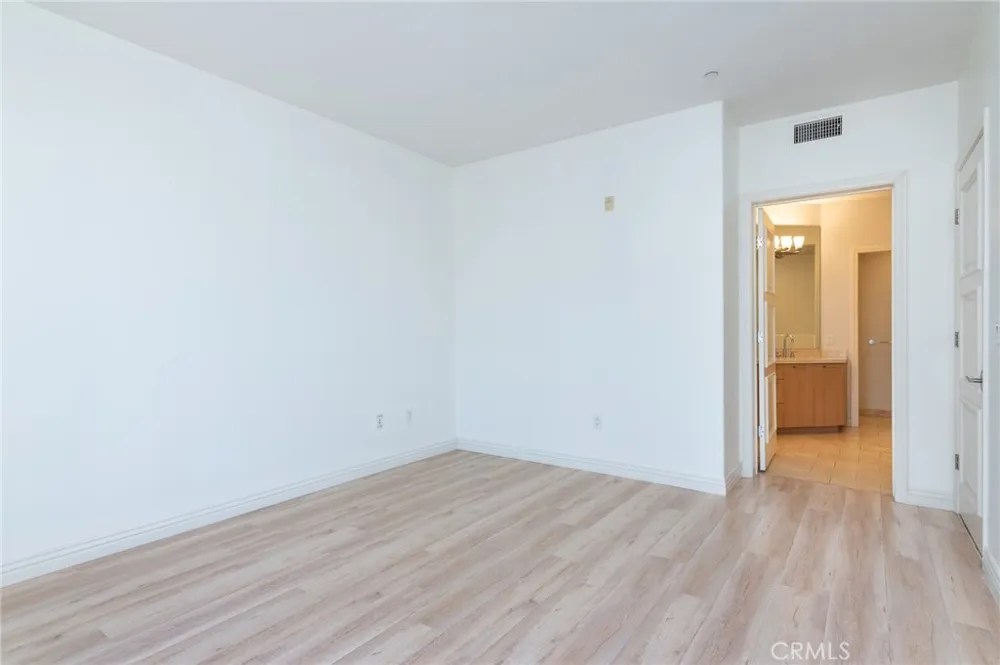 268 Caruso Avenue Glendale, CA 91210