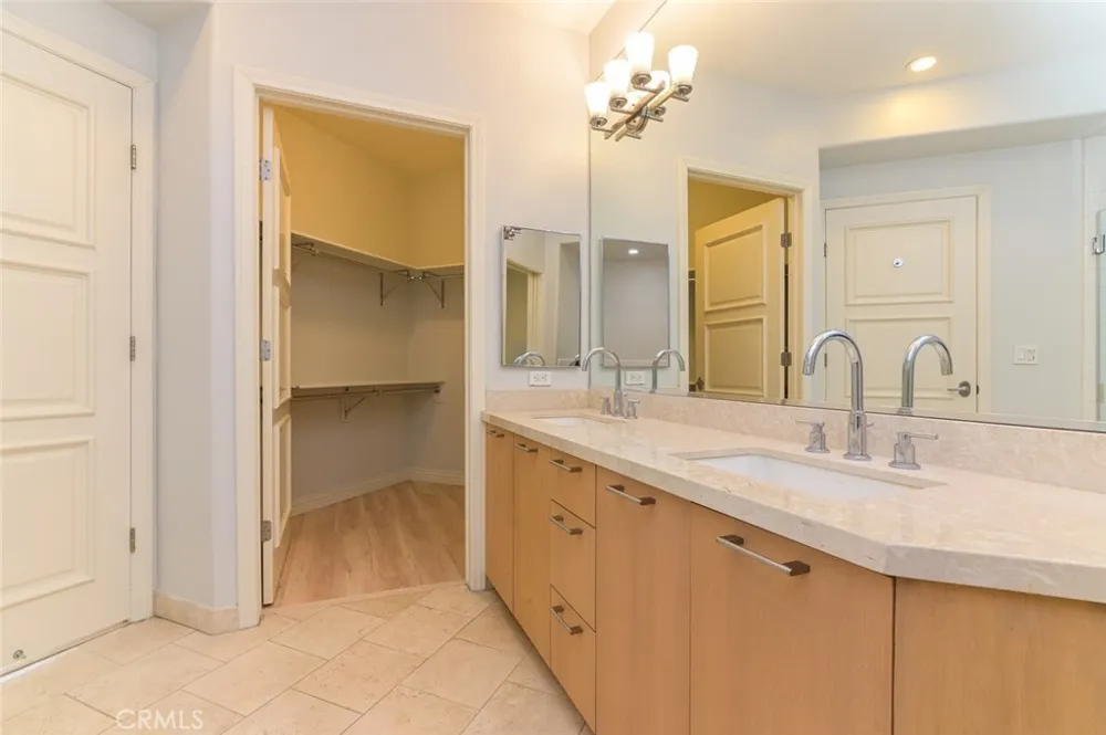 268 Caruso Avenue Glendale, CA 91210
